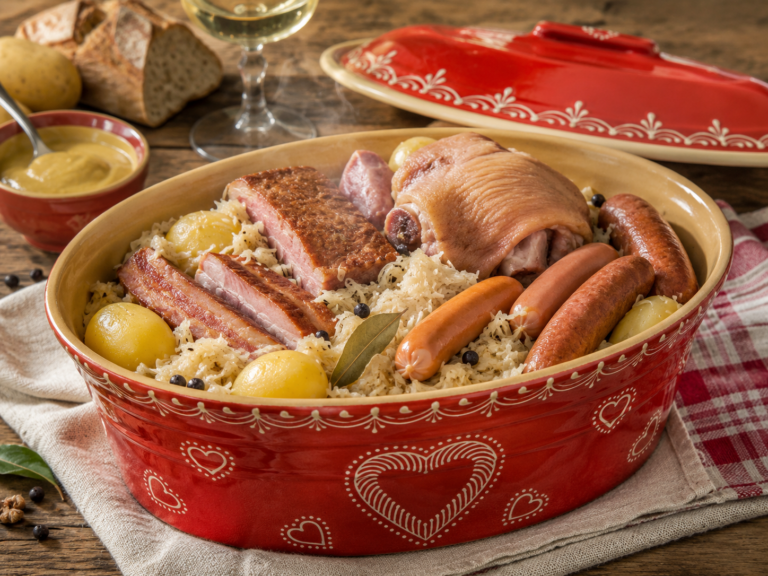 Choucroute garnie alsacienne en terrine de Soufflenheim